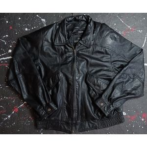 Vintage 90s Bermans men's leather insulated motorcycle bomber jacket